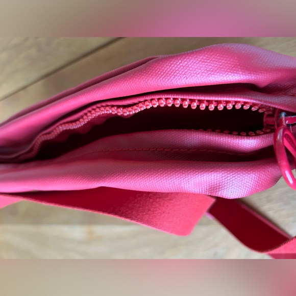 Lacoste Red Crossbody Bag - Picture 3 of 4